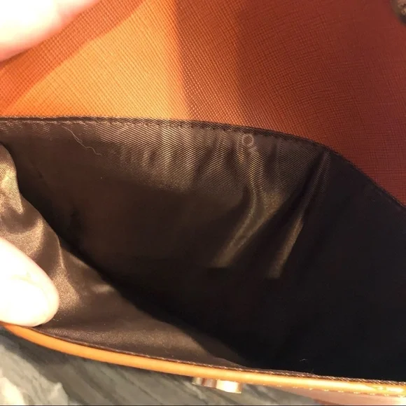 Lovevook Clutch Brown Rust New No Tags - Picture 3 of 7